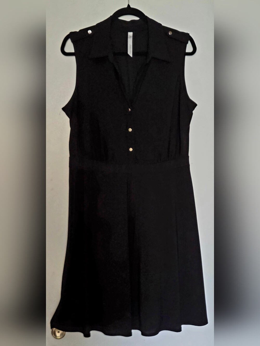 JM Collection Black Sleeveless V-Neck Midi Dress